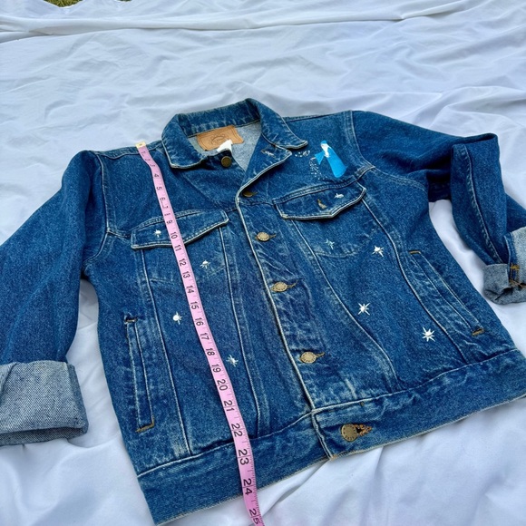 Custom Hand-Painted Miami Magic Skyline & Wizard Vintage Denim Jacket - Picture 9 of 10